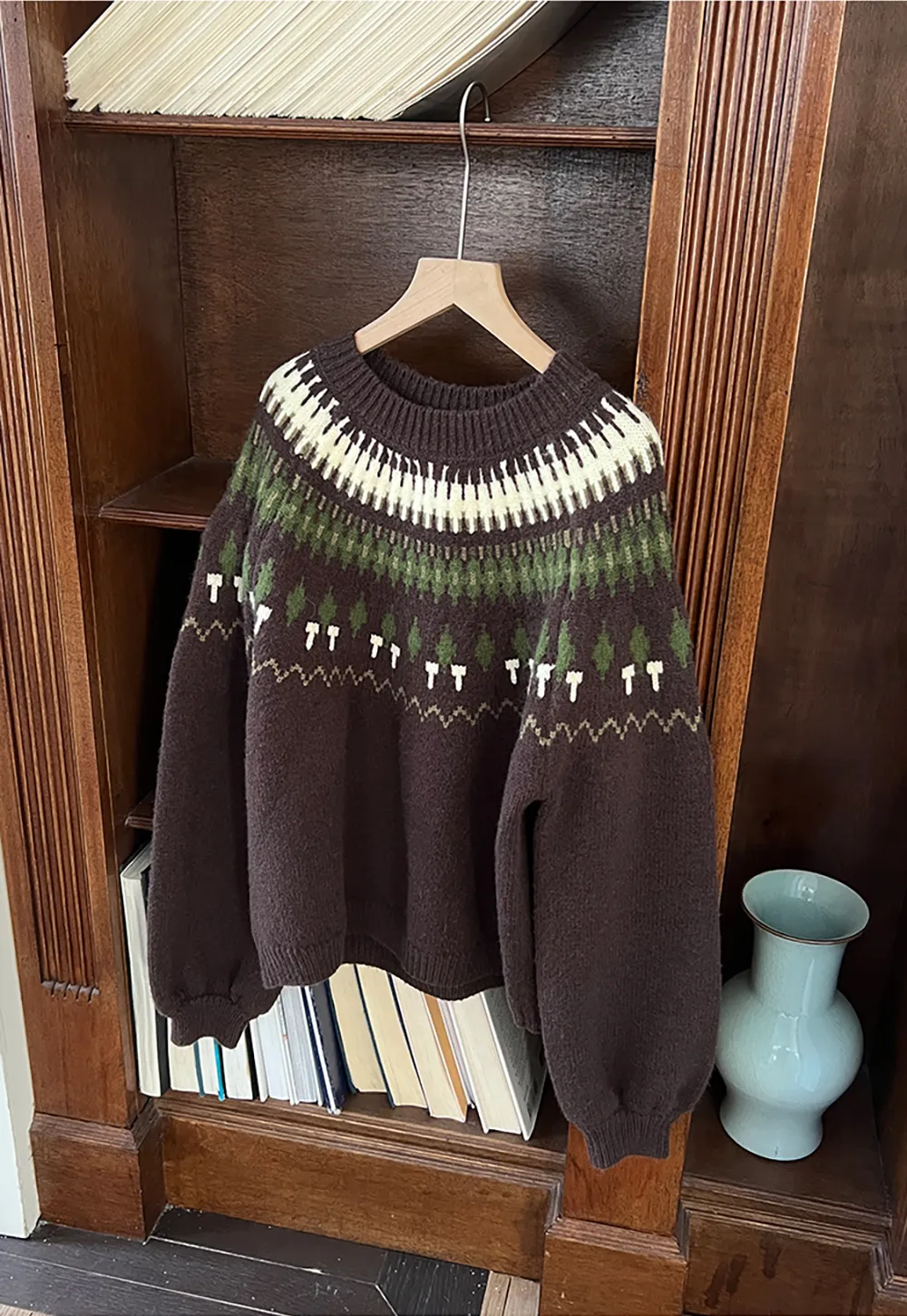 Woolen Knit Sweater and Skirt Set with Pattern Design