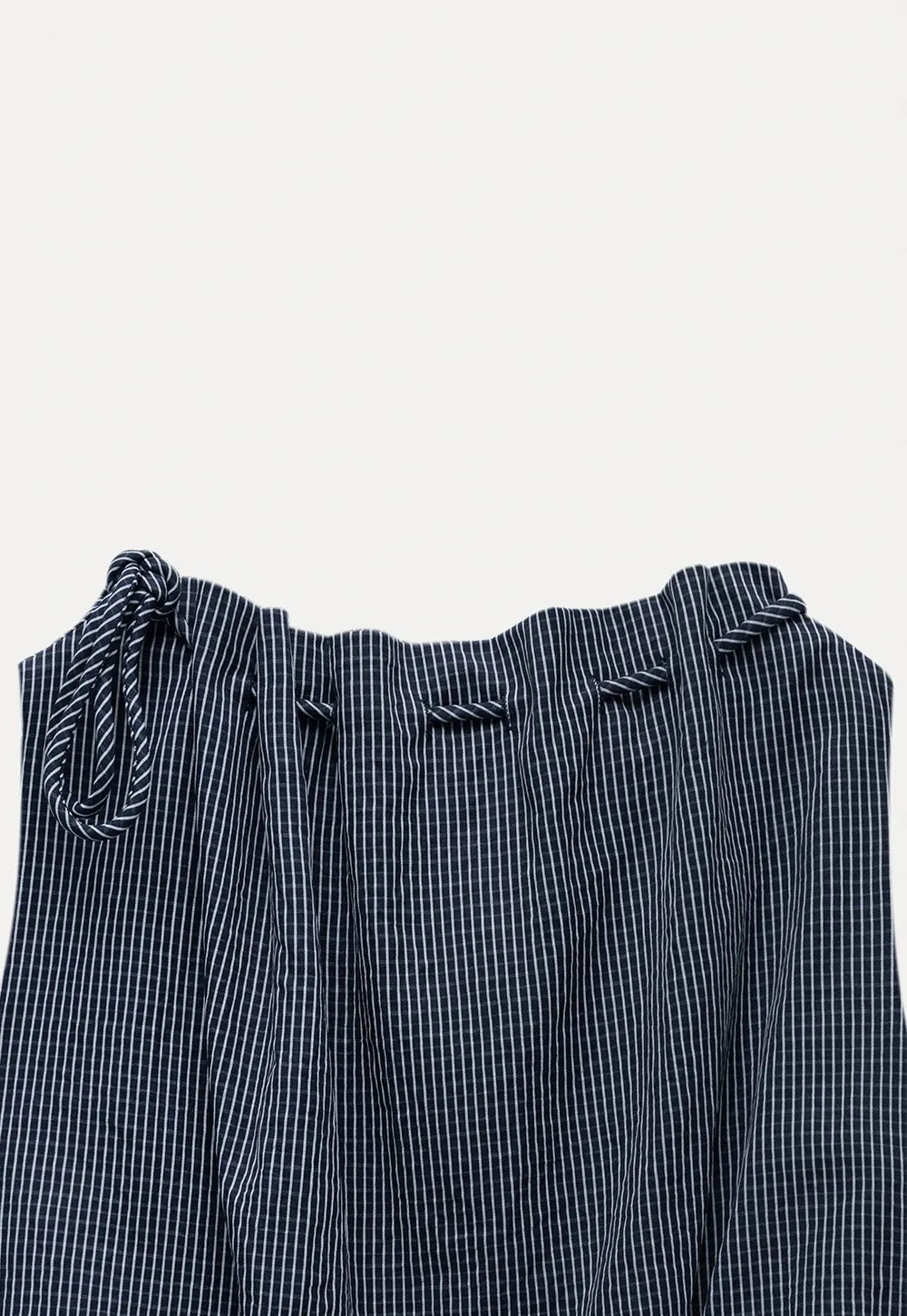 Women’s Gingham Tie-Neck Sleeveless Top