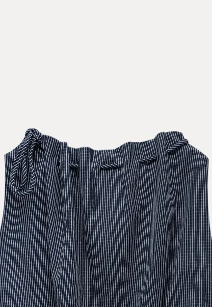 Women’s Gingham Tie-Neck Sleeveless Top