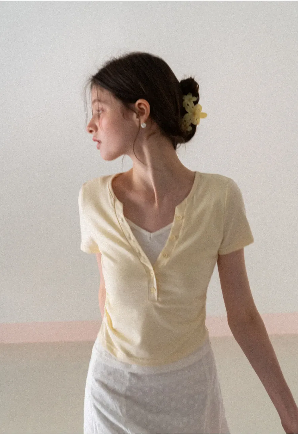 Short Sleeve T Shirt with Round Neck