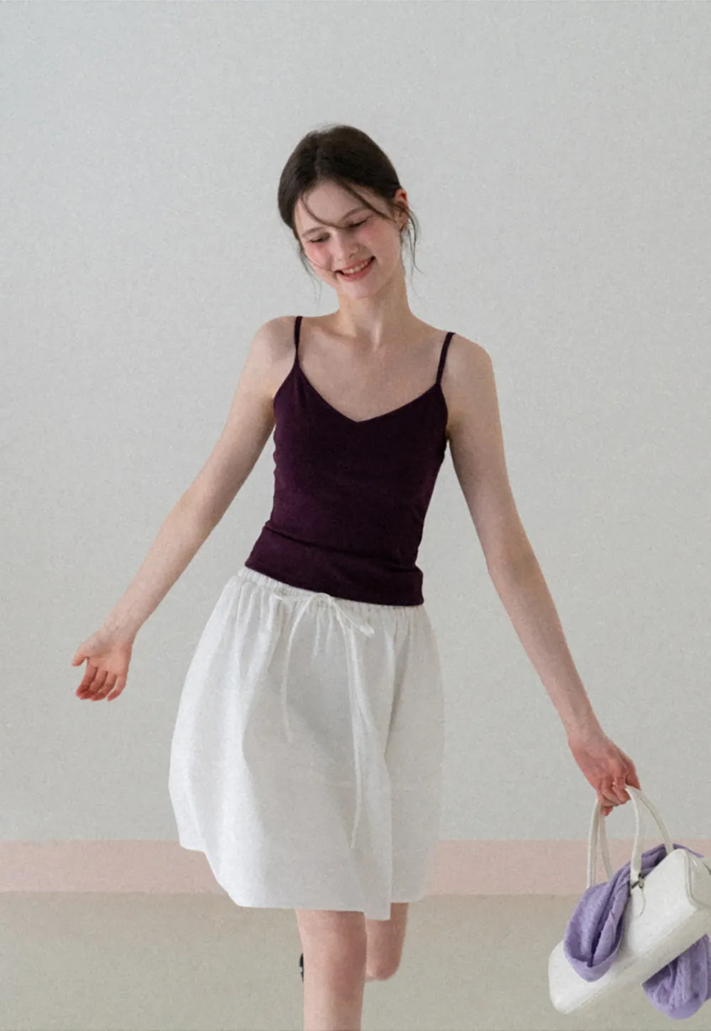 V neck thin strap fitted tank top