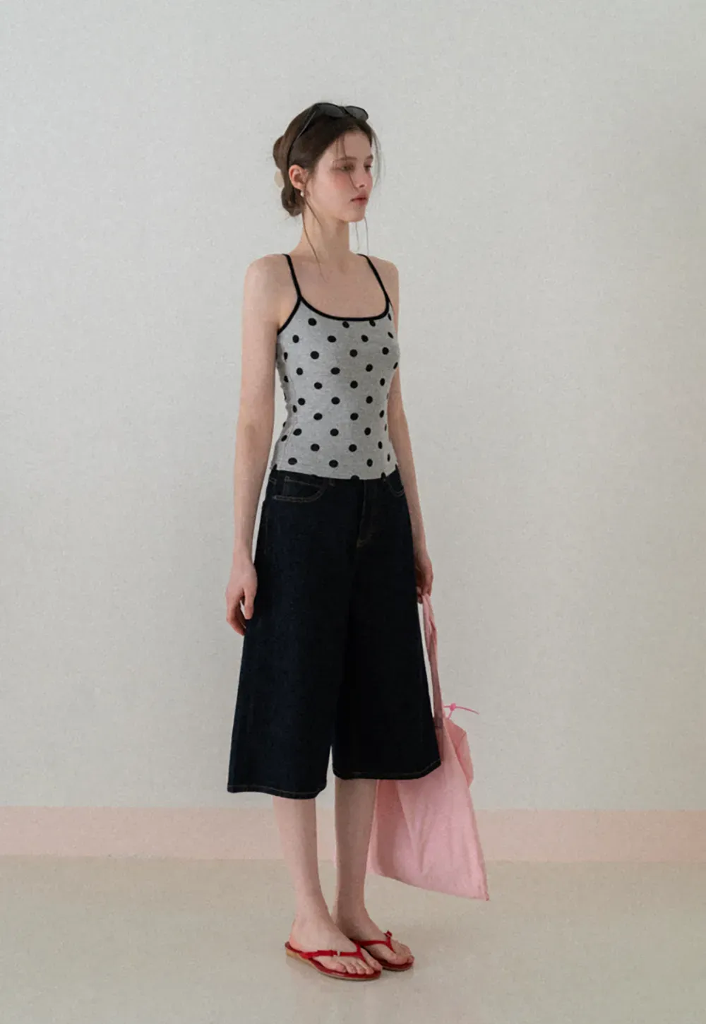 Wide leg cropped denim pants with contrast stitching