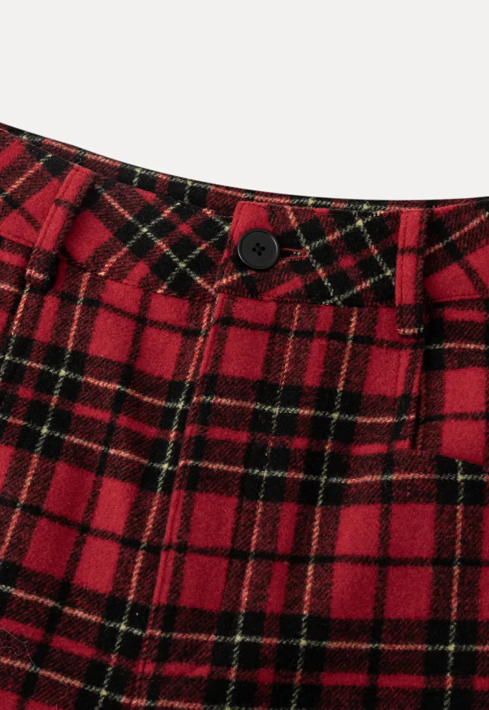 High waist plaid shorts with front pocket design