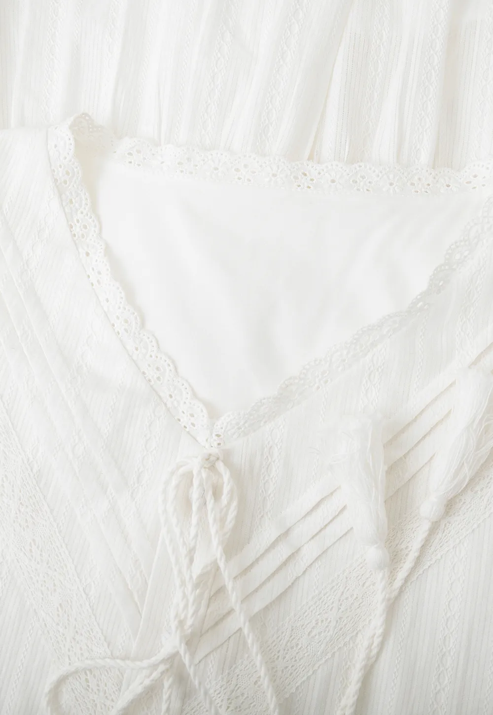 V neck long sleeve tiered dress with lace trim