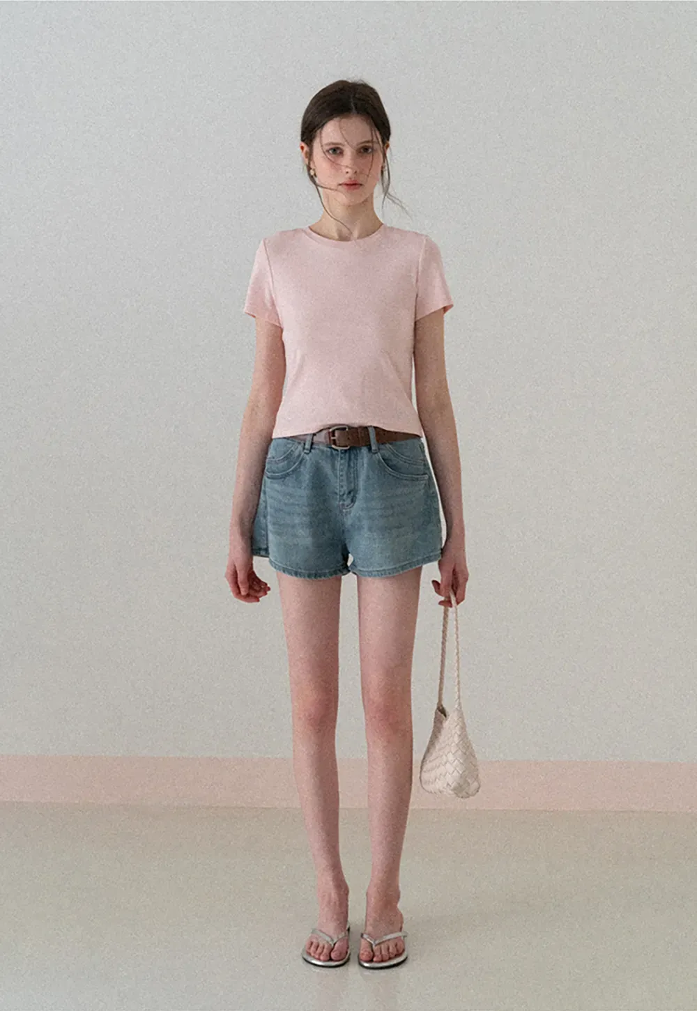 High waist denim shorts with belt loop and front pockets