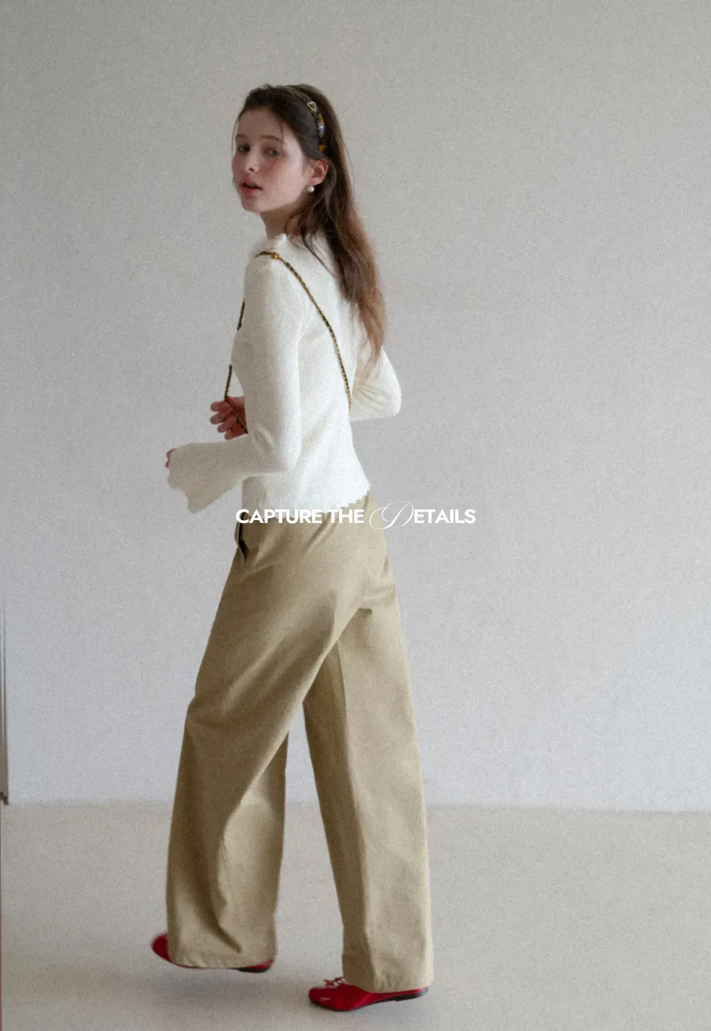 Floral Embellished V Neck Woolen Knit Sweater