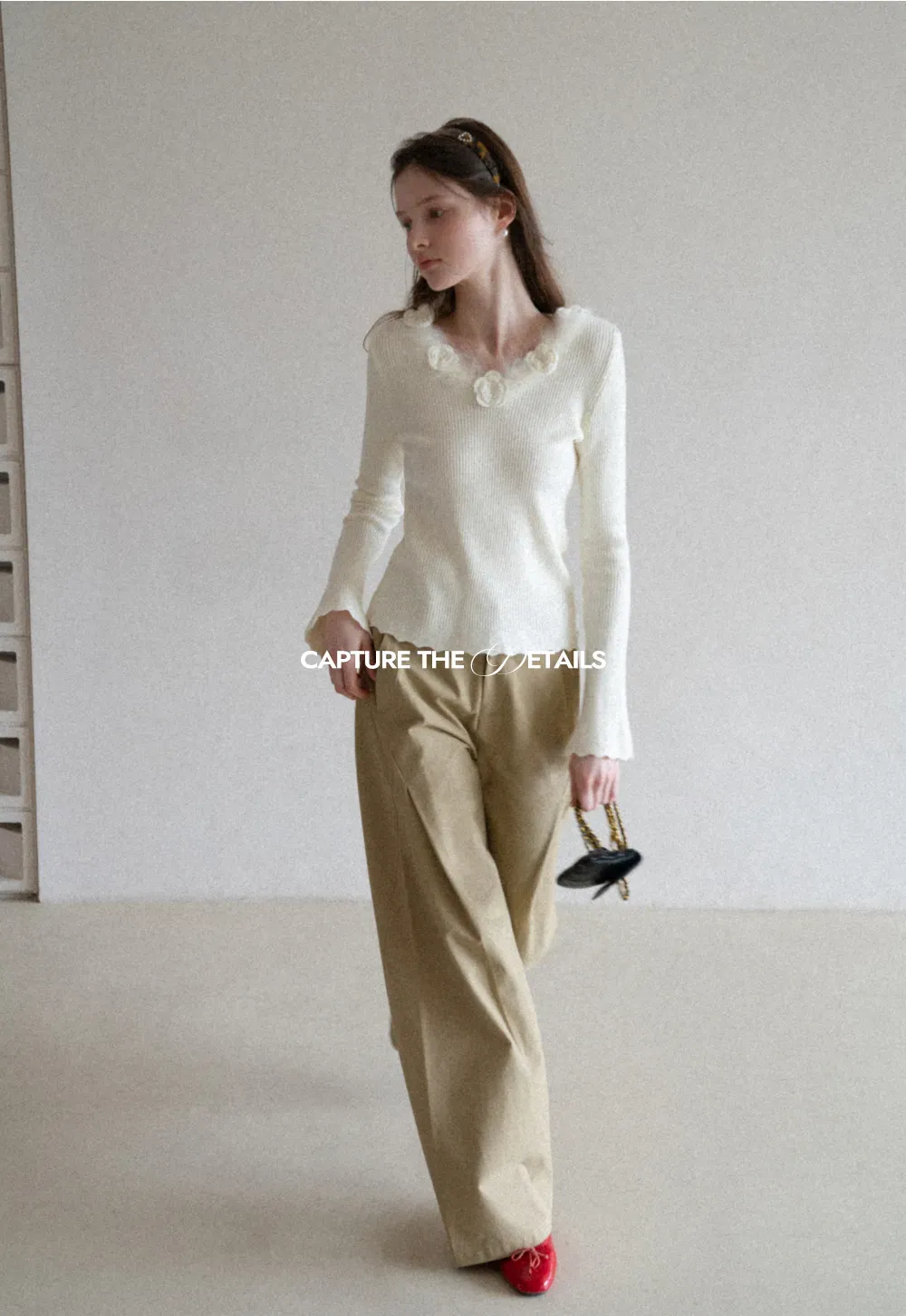 Floral Embellished V Neck Woolen Knit Sweater