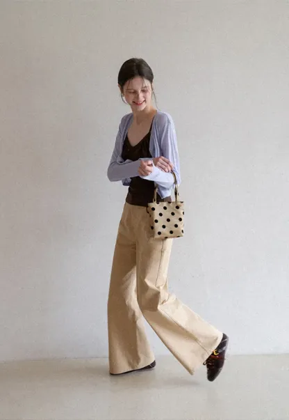 Lightweight Long Sleeve Cropped Knit Top