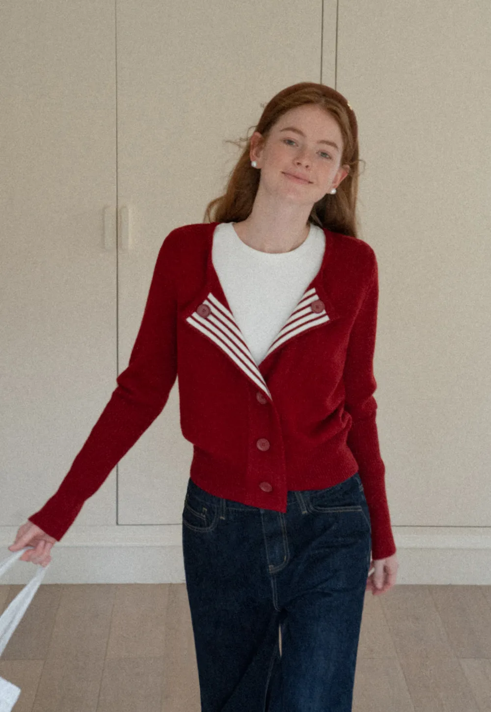 Elegant Basic Knit Sweater with Ribbed Hem and Sleeves