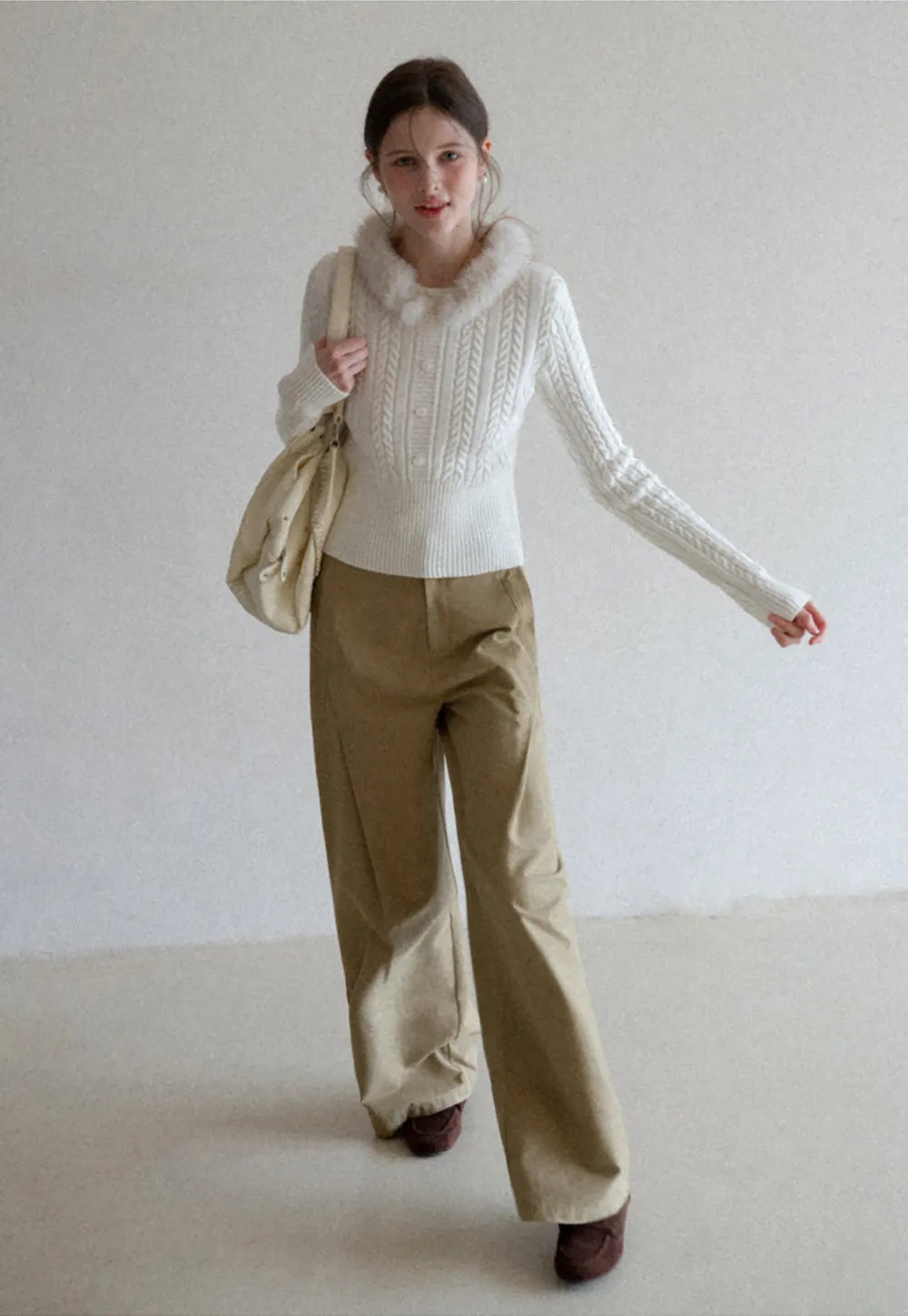 Cable Knit Sweater with Fur Collar Design