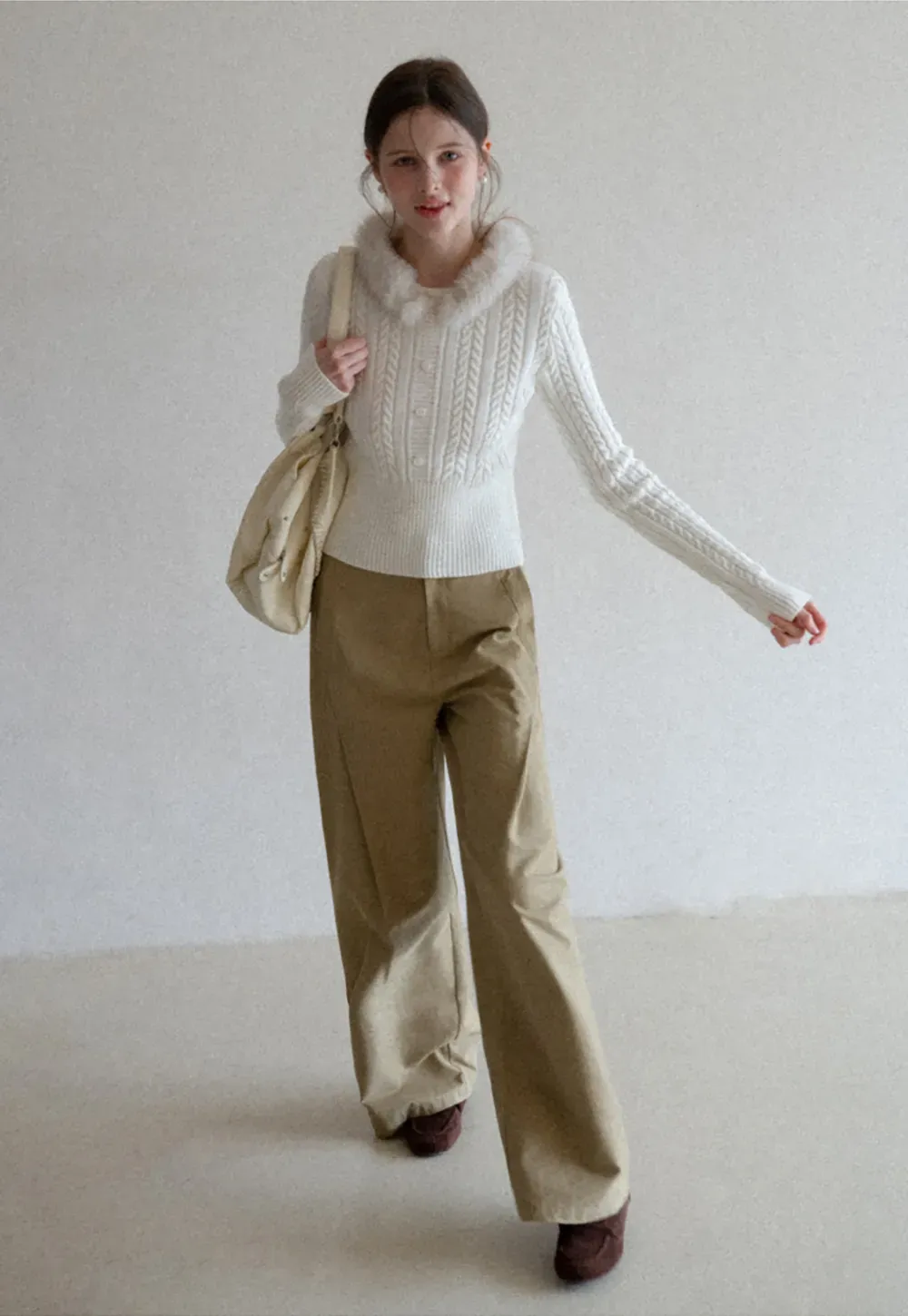 Cable Knit Sweater with Fur Collar Design