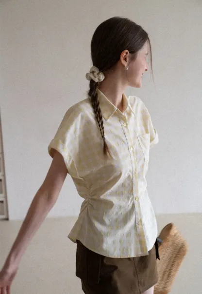 Checkered Shirt with Short Sleeves and Pleated Back