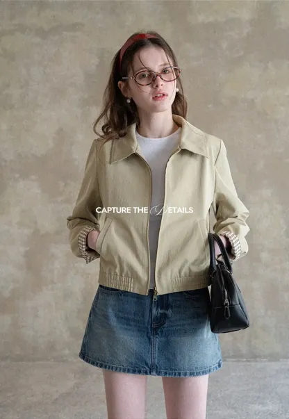 Short Jacket with Collar and Elastic Hem