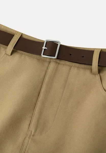 A-line mini skirt with front pockets and belt loops