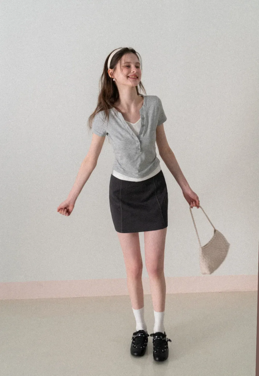 Short Sleeve T Shirt with Round Neck