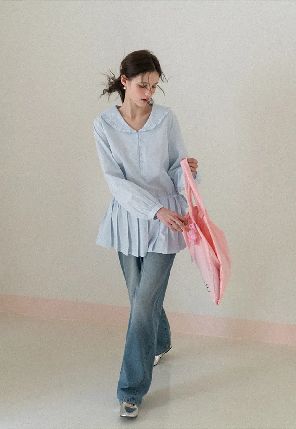 Pleated Hem Long Sleeve Blouse with Ruffled Collar