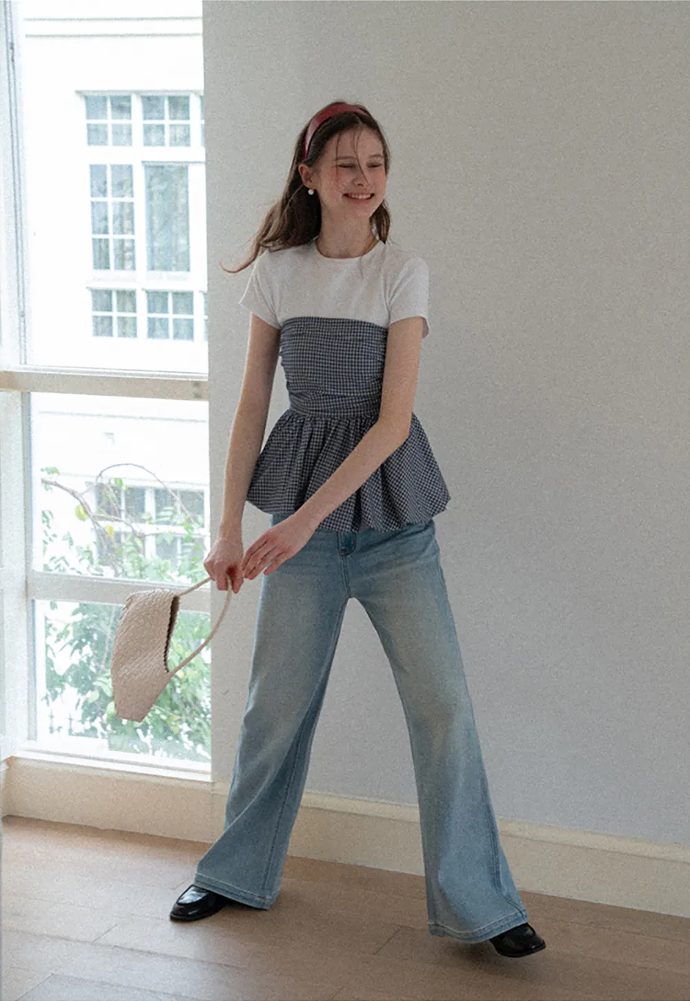Wide leg flared denim jeans with front pockets