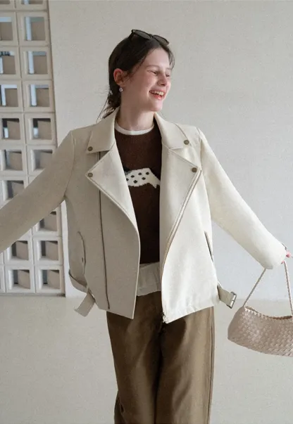 Wide leg casual pants with front pockets and relaxed fit