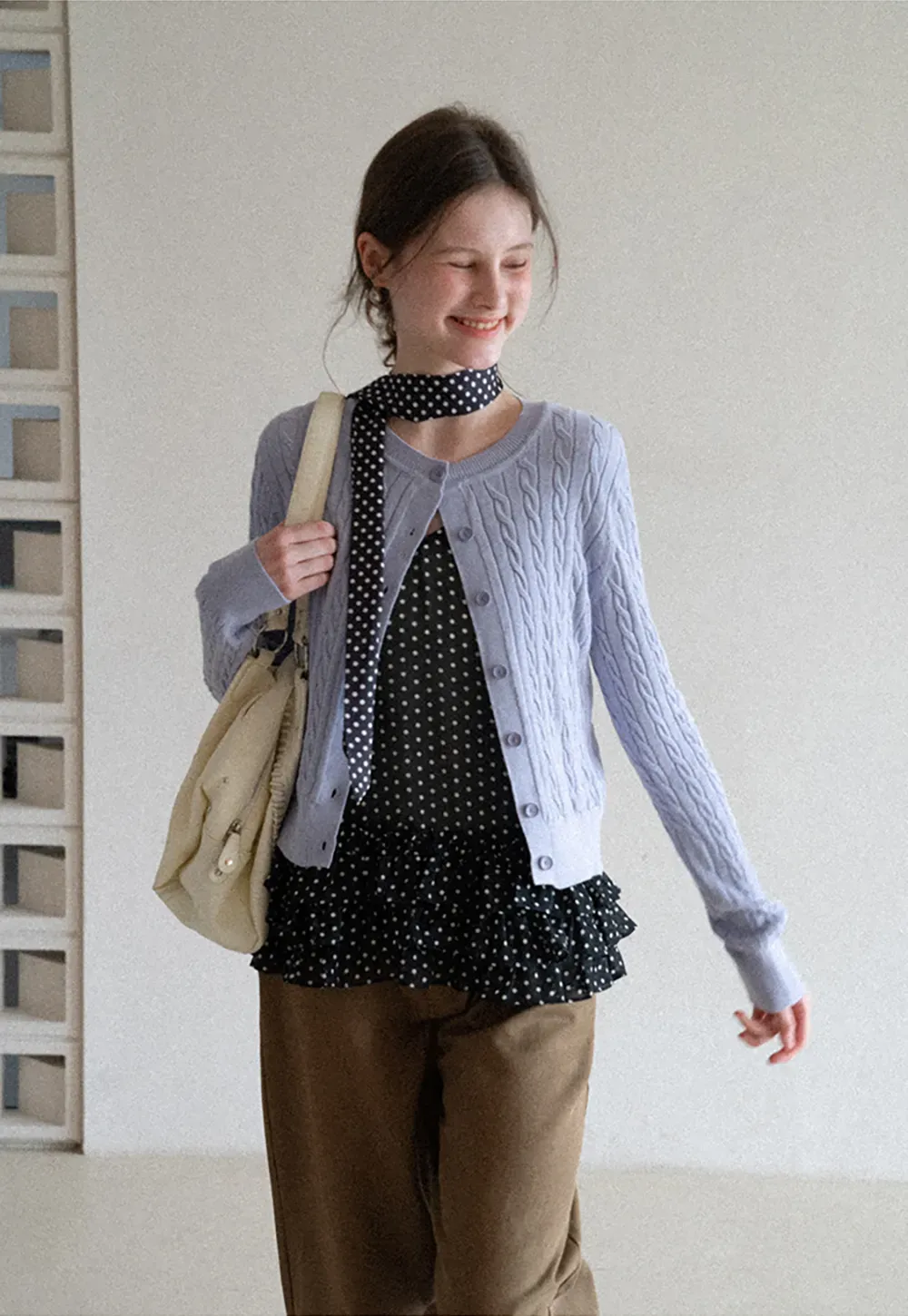 Wide leg casual pants with front pockets and relaxed fit