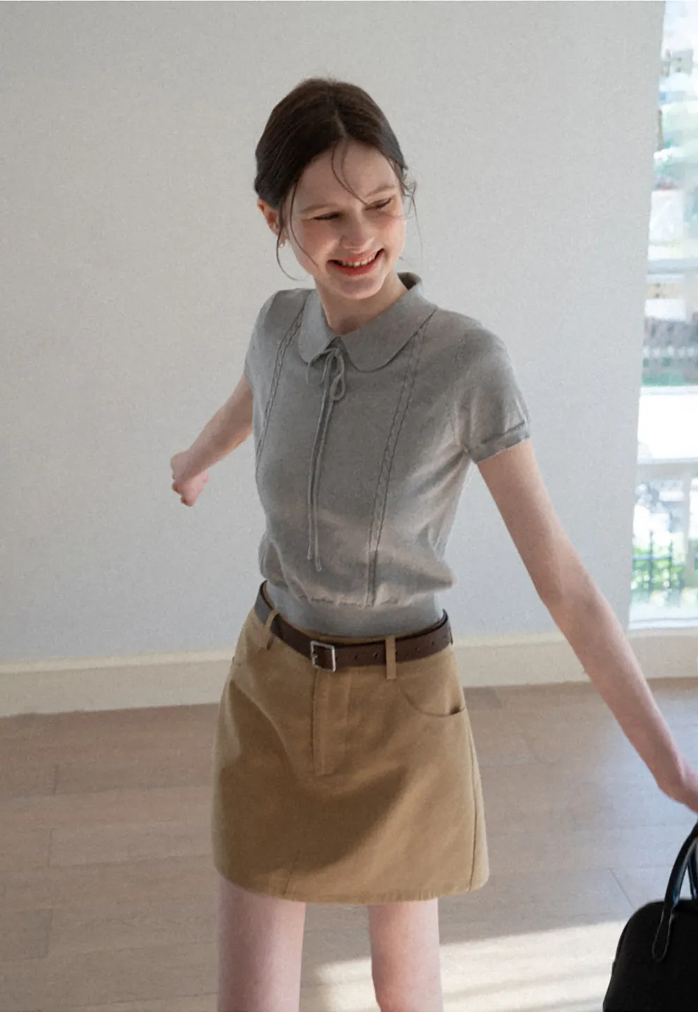 Short Sleeve Knit Top with Collar and Drawstring