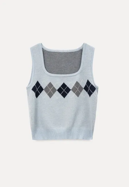 Woolen knit sweater with argyle pattern and buttons