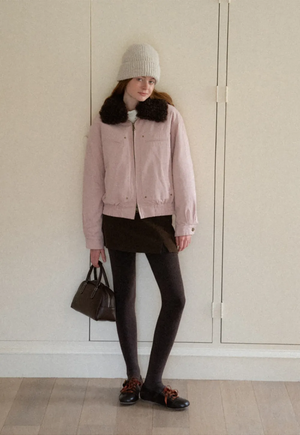 Stylish Short Jacket with Faux Fur Collar and Elastic Hem