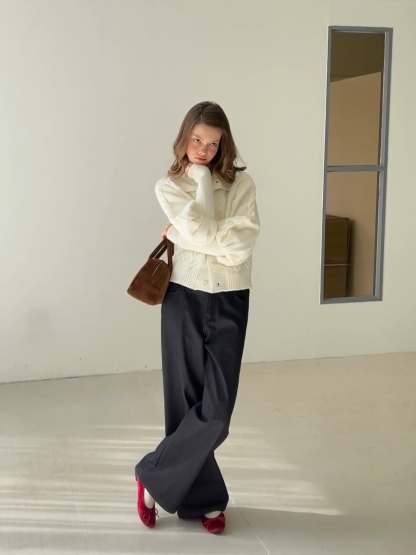 Women High-Waisted Wide-Leg Jeans