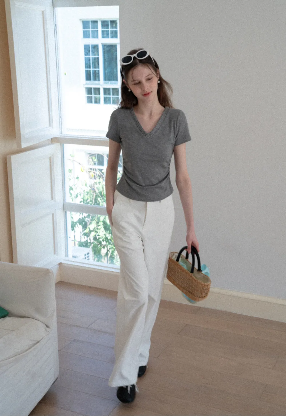 V neck short sleeve t shirt with ruffled trim