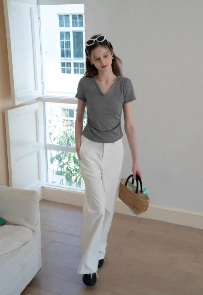 V neck short sleeve t shirt with ruffled trim