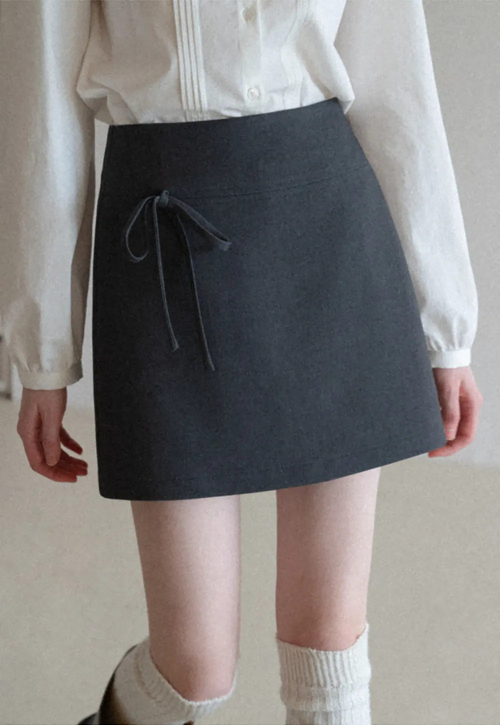 A-line mini skirt with front zipper closure