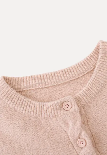 Chic Knit Cardigan with Cable Detail and Buttons