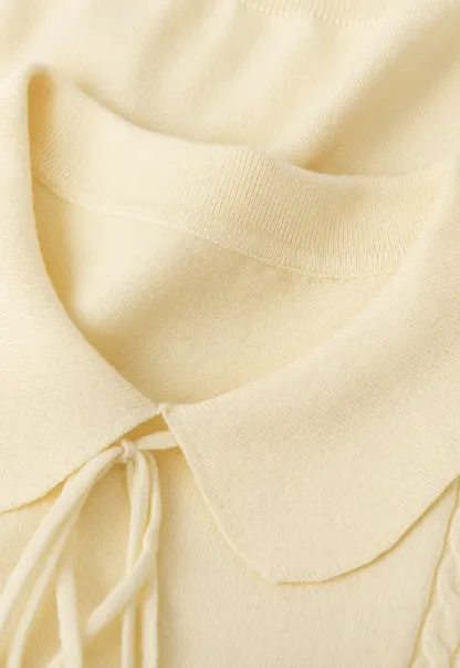 Short Sleeve Knit Top with Collar and Drawstring