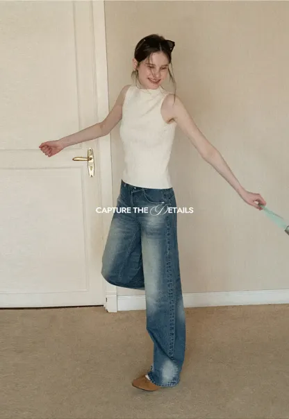 Wide leg high waist denim jeans with faded wash design