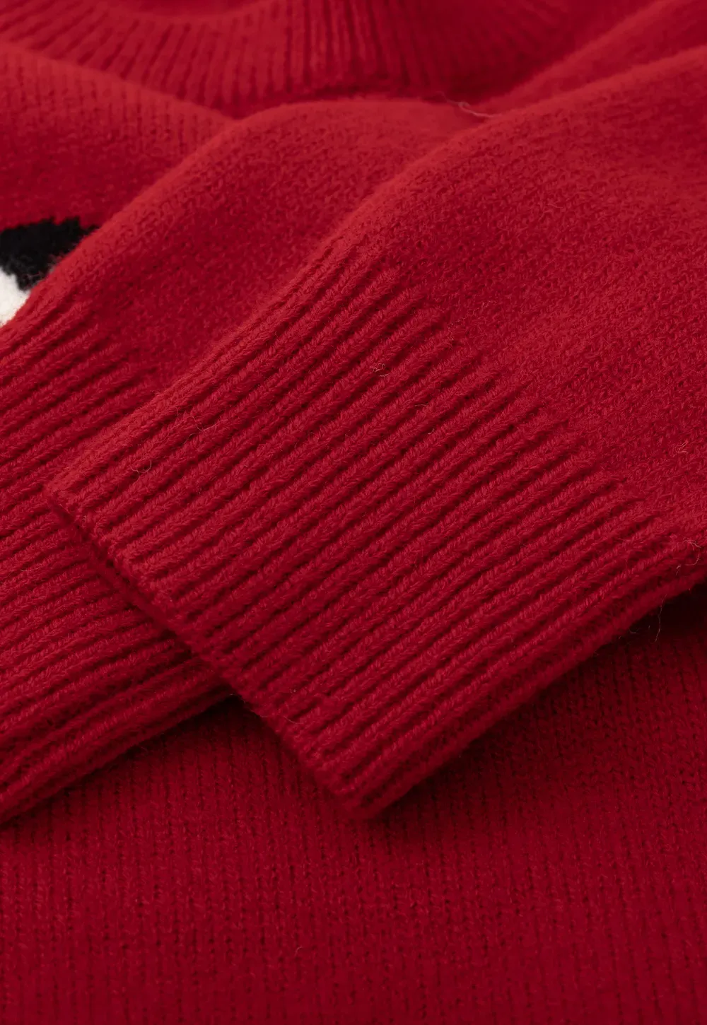 Stylish Knit Cardigan with Embroidered Design