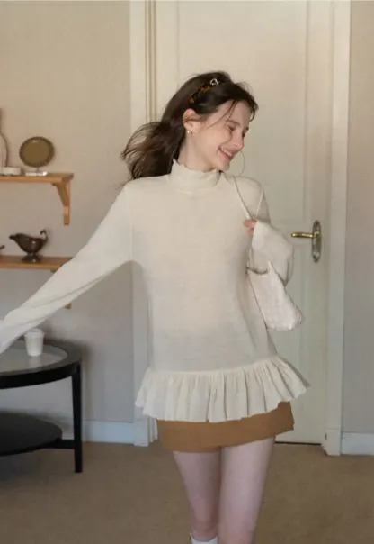 floral dot long sleeve top with ruffle hem