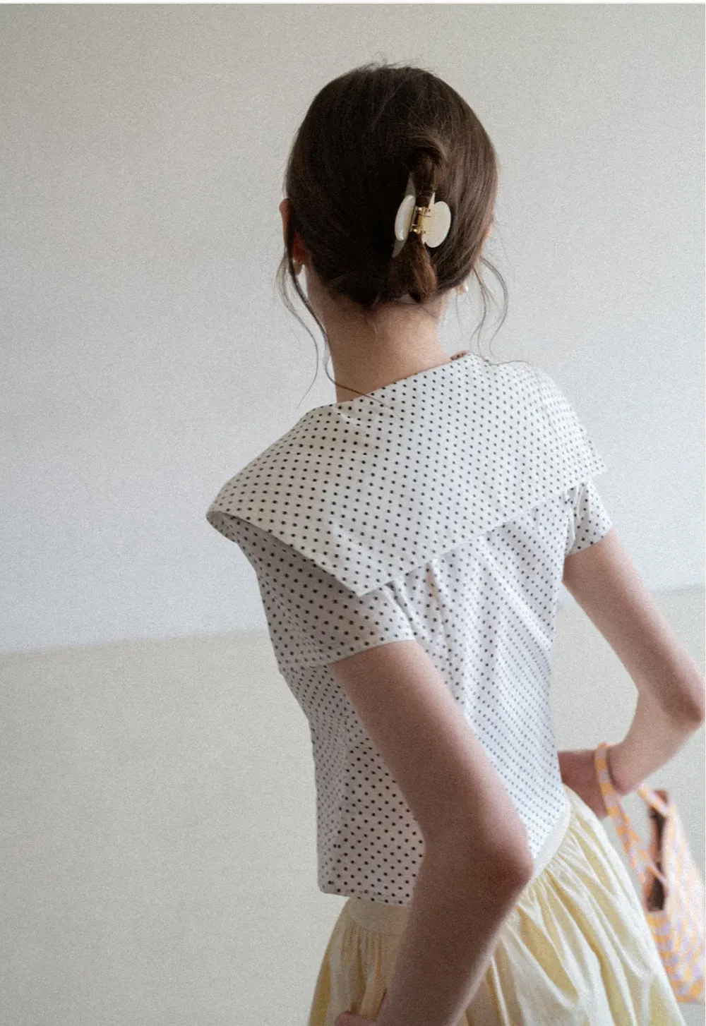 Polka dot short sleeve shirt with collar and buttons