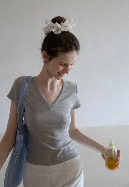 Women's Slim Fit V-Neck Short Sleeve T-Shirt