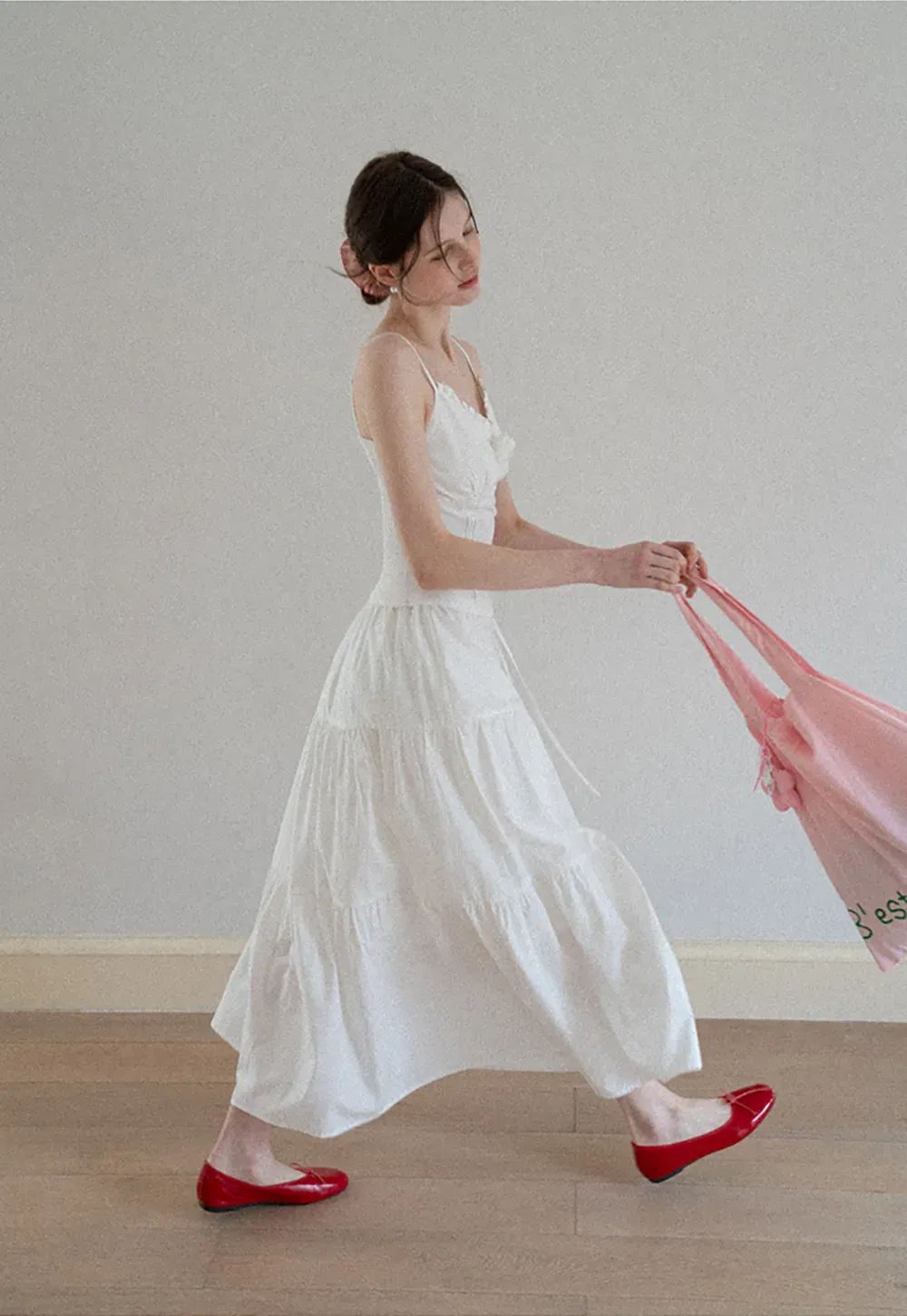 V neck sleeveless dress with floral embellishment