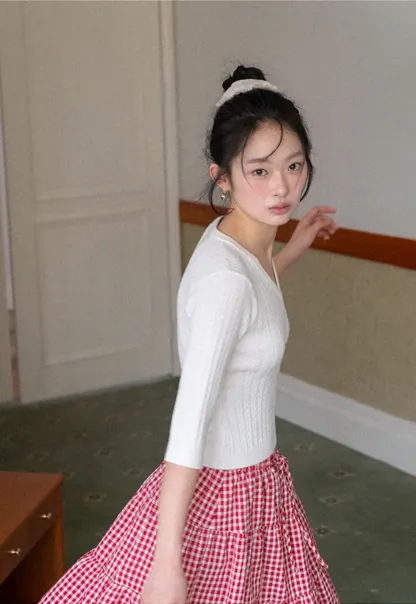 V Neck Ribbed Knit Crop Top