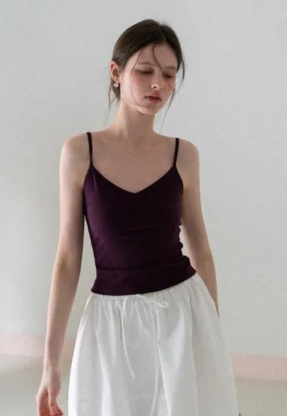 V neck thin strap fitted tank top