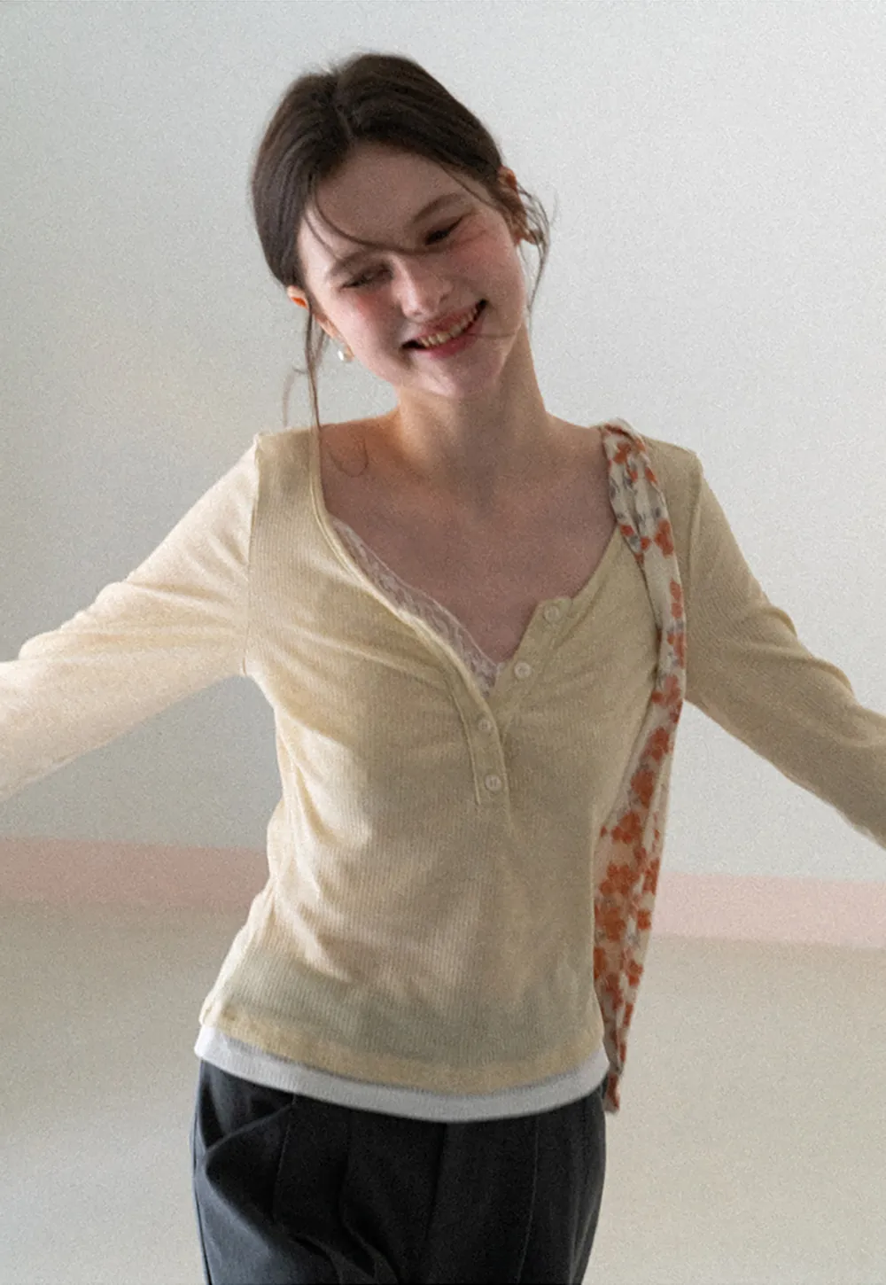 Long sleeve ribbed crop top with square neckline