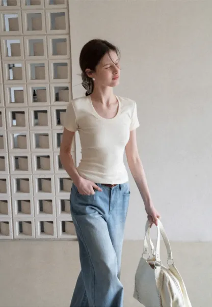 Wide leg high waist denim jeans with belt