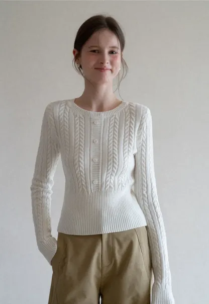 Cable Knit Sweater with Fur Collar Design