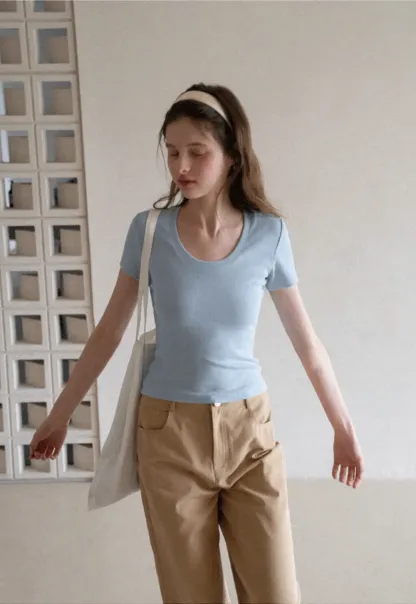 Short Sleeve Crop Top with Back Buttons