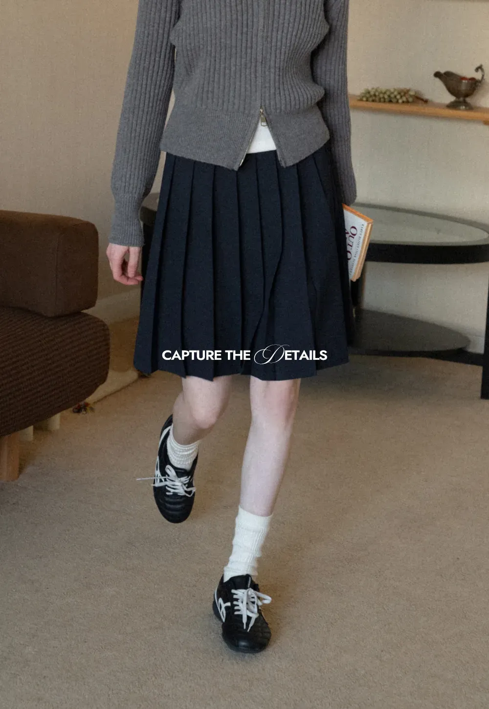 Elegant pleated midi skirt with high waist design