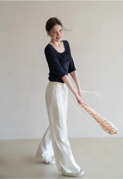 Square neck short sleeve top with gathered detail