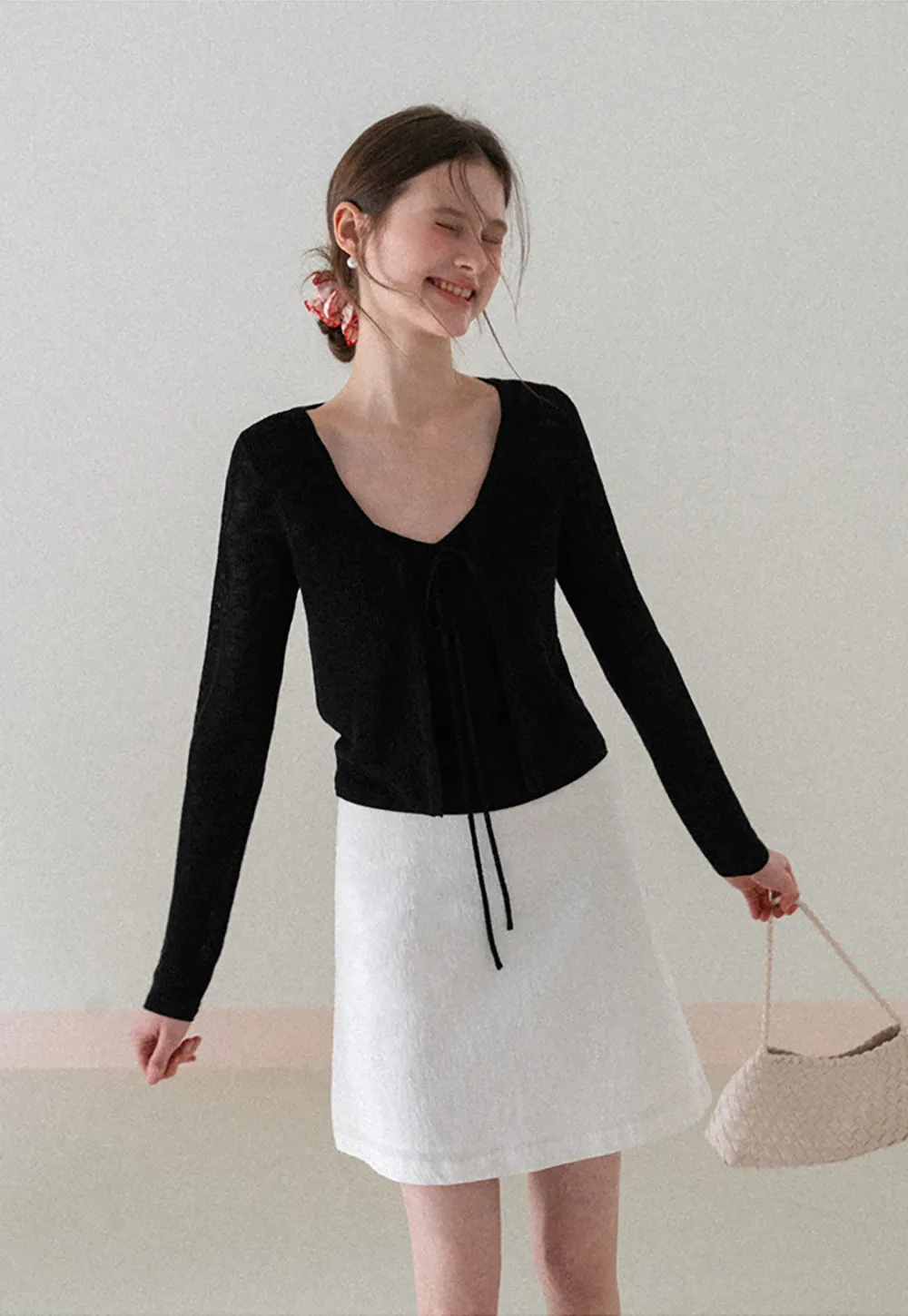 V neck thin strap fitted tank top