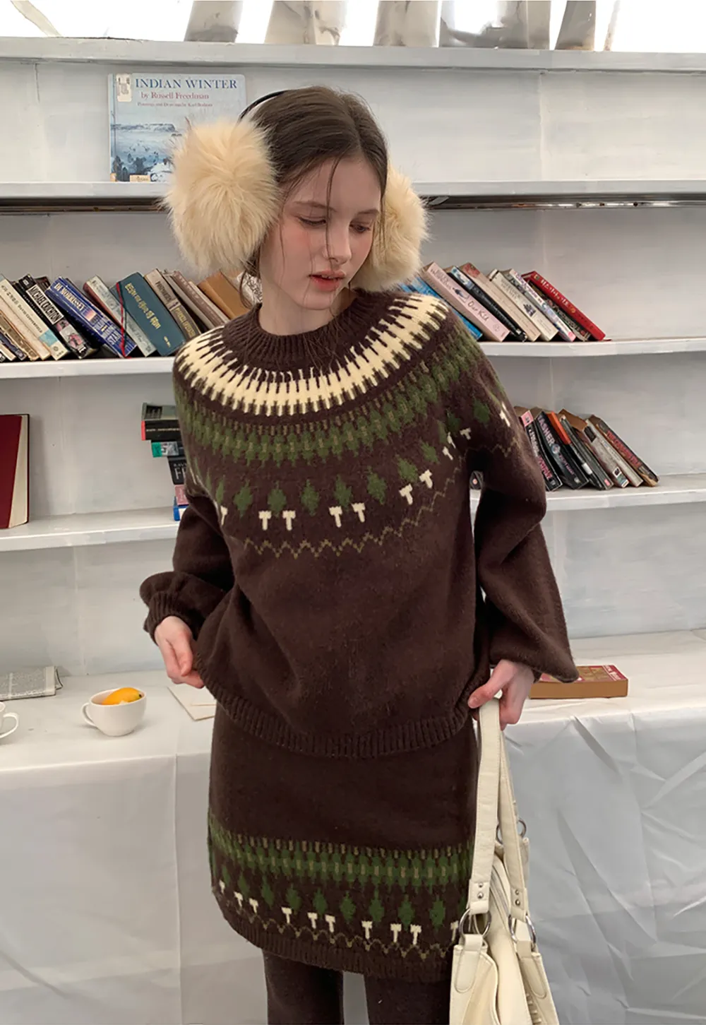 Woolen Knit Sweater and Skirt Set with Pattern Design