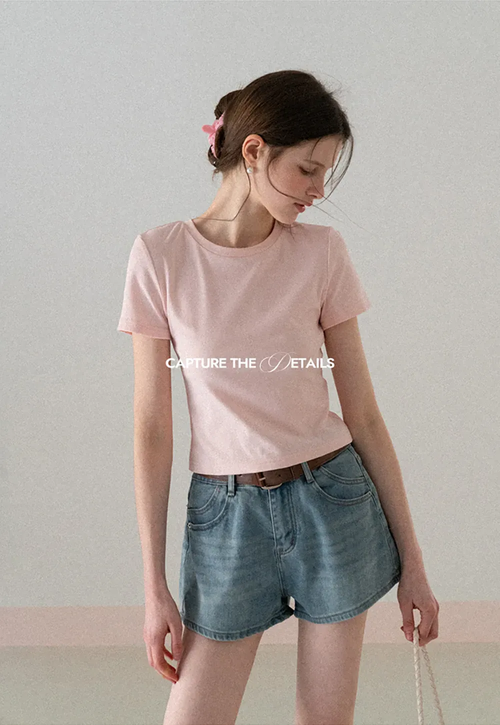 High waist denim shorts with belt loop and front pockets