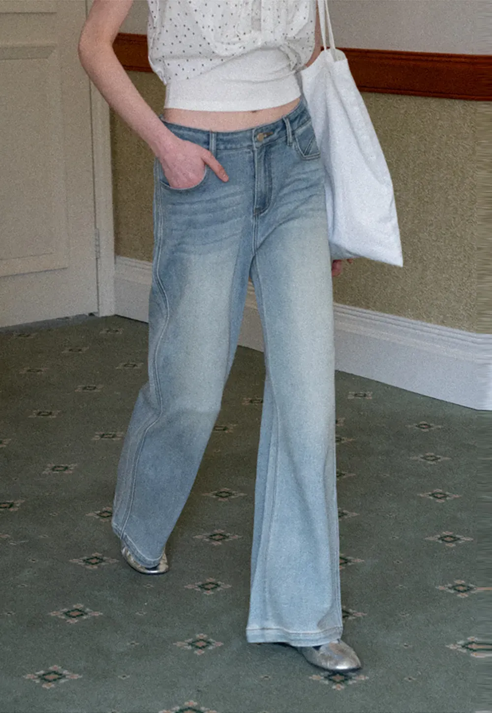 Wide leg flared denim jeans with front pockets